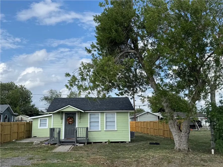 448 Peach Street, Taft, TX 78390 - #3