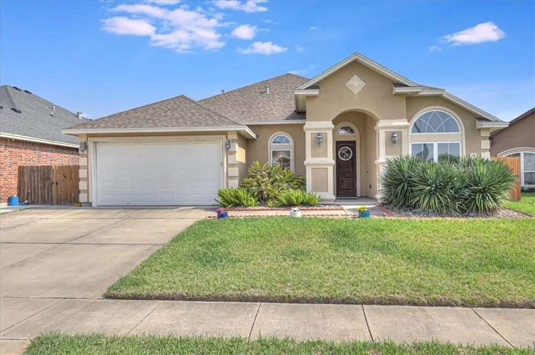 7522 S Lake Drive, Corpus Christi, TX 78414 - #1