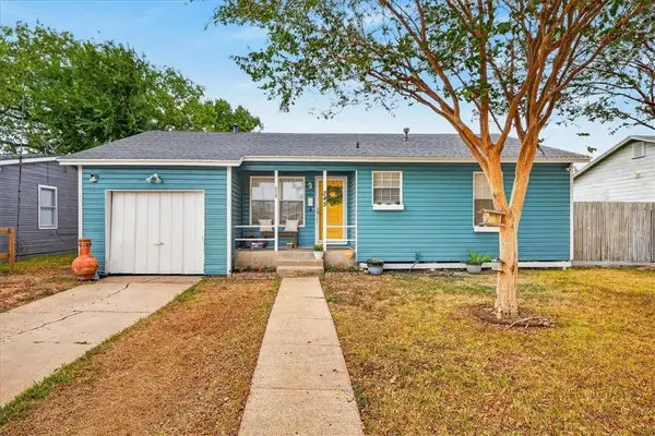 745 Lansdown Drive, Corpus Christi, TX 78412