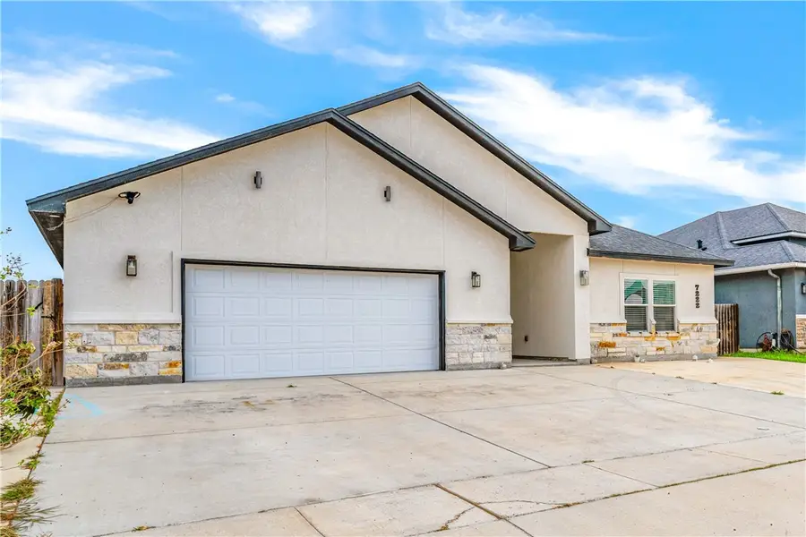 7222 Latitude Street, Corpus Christi, TX 78414 - #2