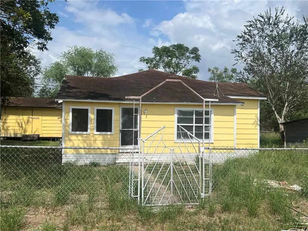 122 Flournoy Street, Normanna, TX 78142 - #1