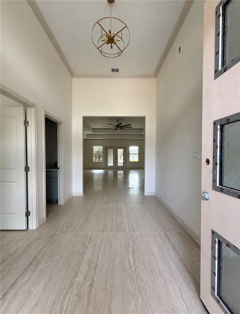 104 Oakmont Drive, Rockport, TX 78382 - #2
