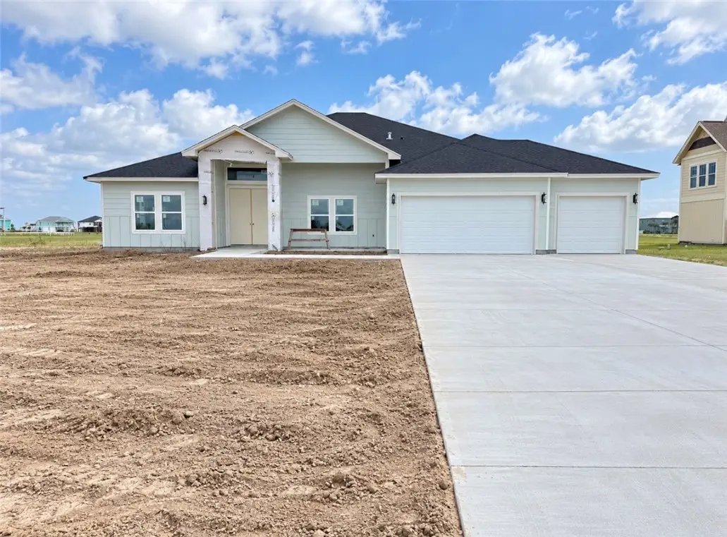 4 Peets Bend Drive, Rockport, TX 78382 - #1