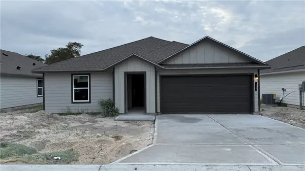 1121 Brasel Drive, Aransas Pass, TX 78336