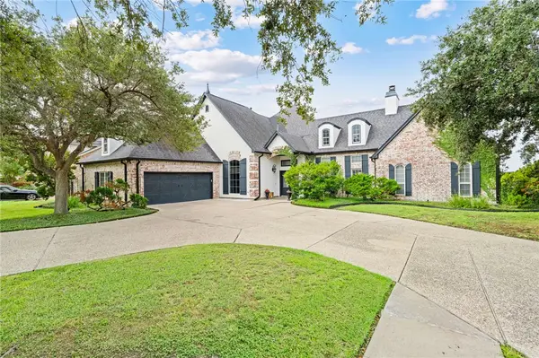 25 Great Lakes Drive, Corpus Christi, TX 78413