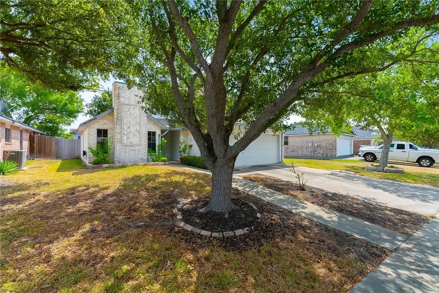 2710 Victoria Park Drive, Corpus Christi, TX 78414 - #3