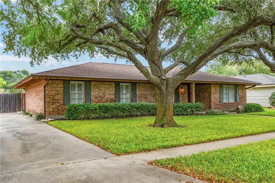 1401 Michael Street, Kingsville, TX 78363 - #3