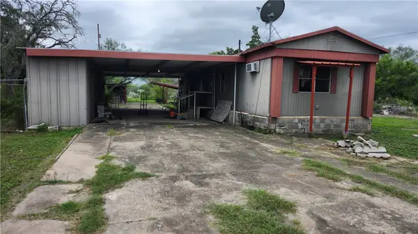 114 County Road 3034, Orange Grove, TX 78372