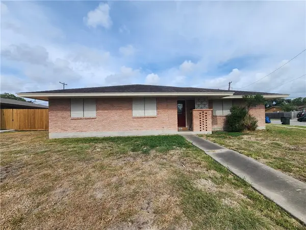 4401 Driftwood Place, Corpus Christi, TX 78411