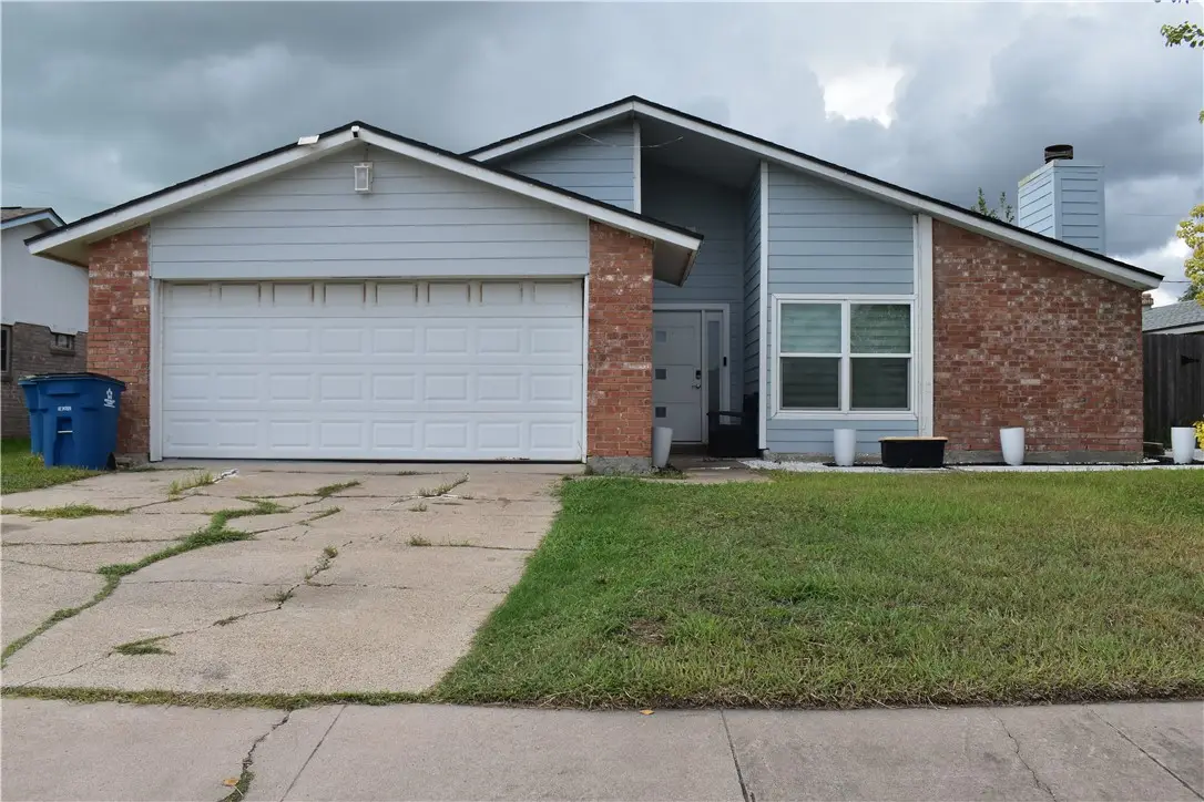 1609 Memorial Parkway, Portland, TX 78374 - #1