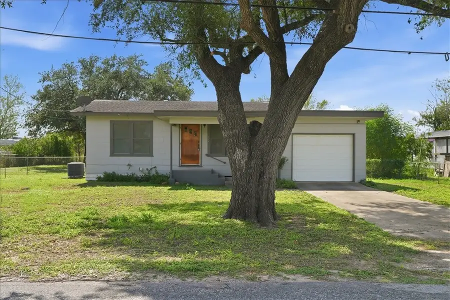 112 Charles Street, George West, TX 78022 - #3