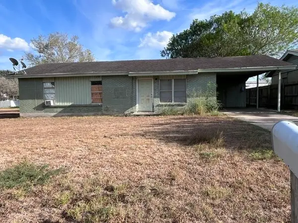 910 S Frans Street, Hebbronville, TX 78361