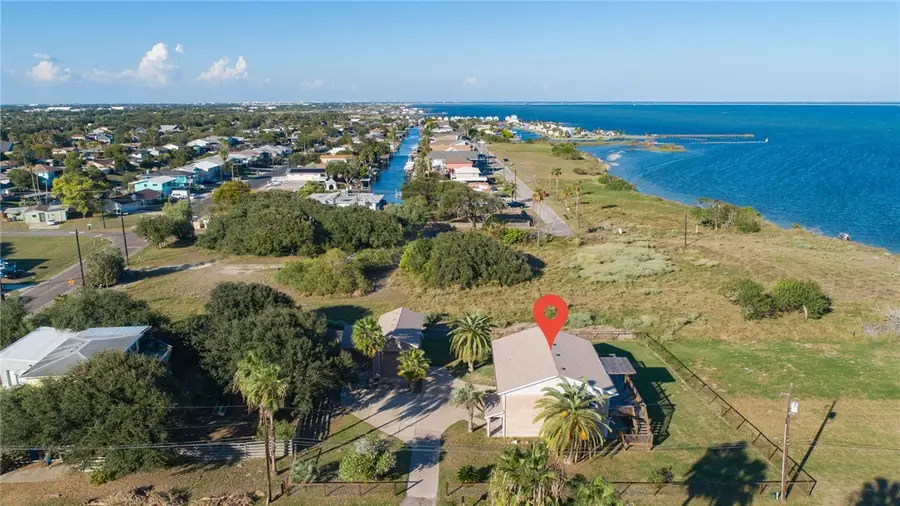 122 Riverdale Drive, Corpus Christi, TX 78418 - #2