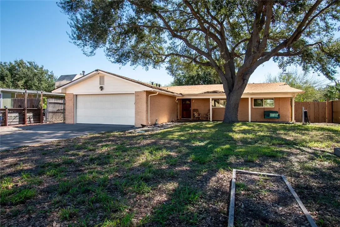 3201 Azores Drive, Corpus Christi, TX 78418 - #1