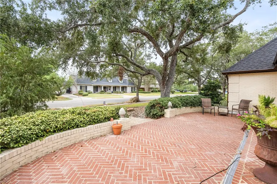 317 Cape Aron Drive, Corpus Christi, TX 78412 - #2