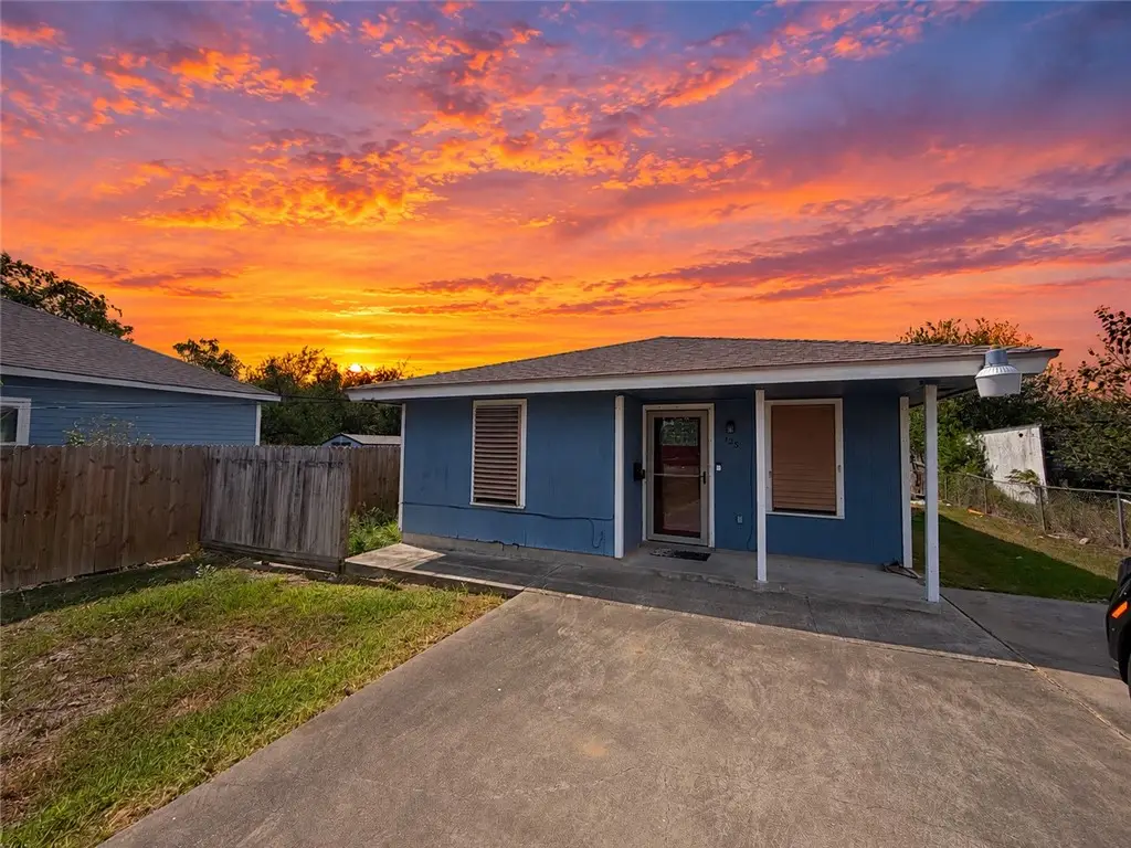 125 Mohawk Street, Corpus Christi, TX 78405 - #1