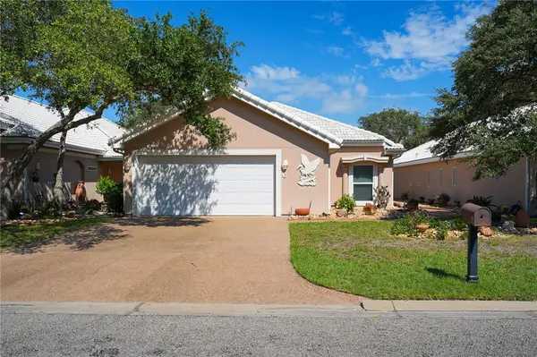 6 Saint Andrews Place, Rockport, TX 78382