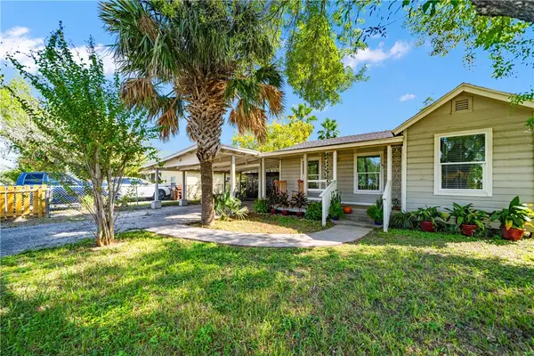 1021 E B Avenue, Kingsville, TX 78363
