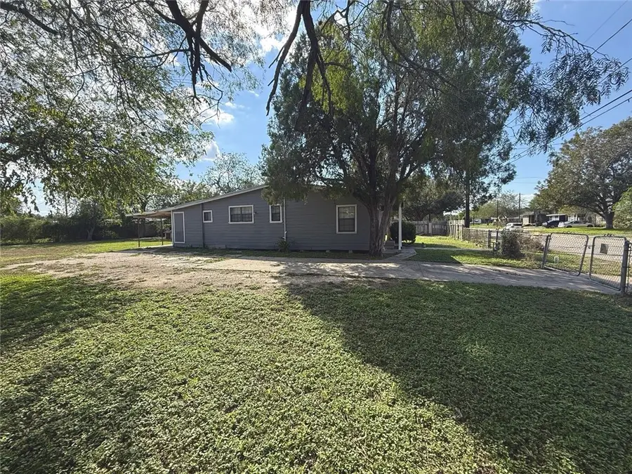 111 Palo Blanco Street, Alice, TX 78332 - #3