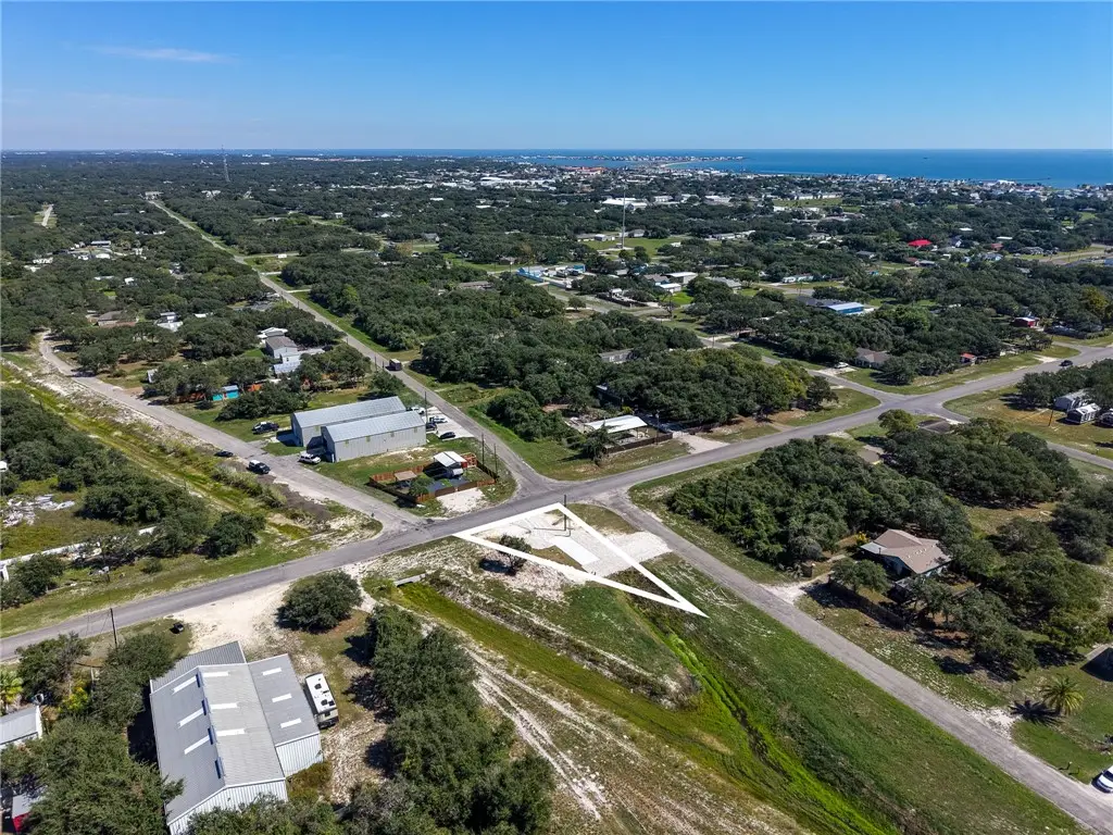 902 S Hood, Rockport, TX 78382 - #1