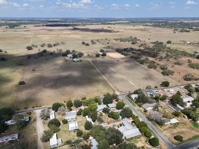 205 Western Street, Pleasanton, TX 78064 - #1