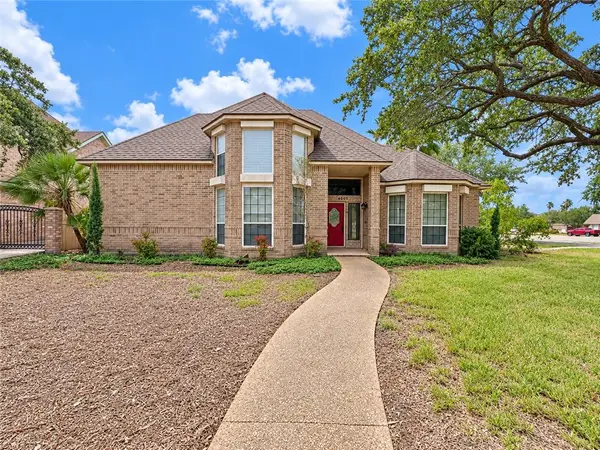 4601 Schwerin Lake Drive, Corpus Christi, TX 78413