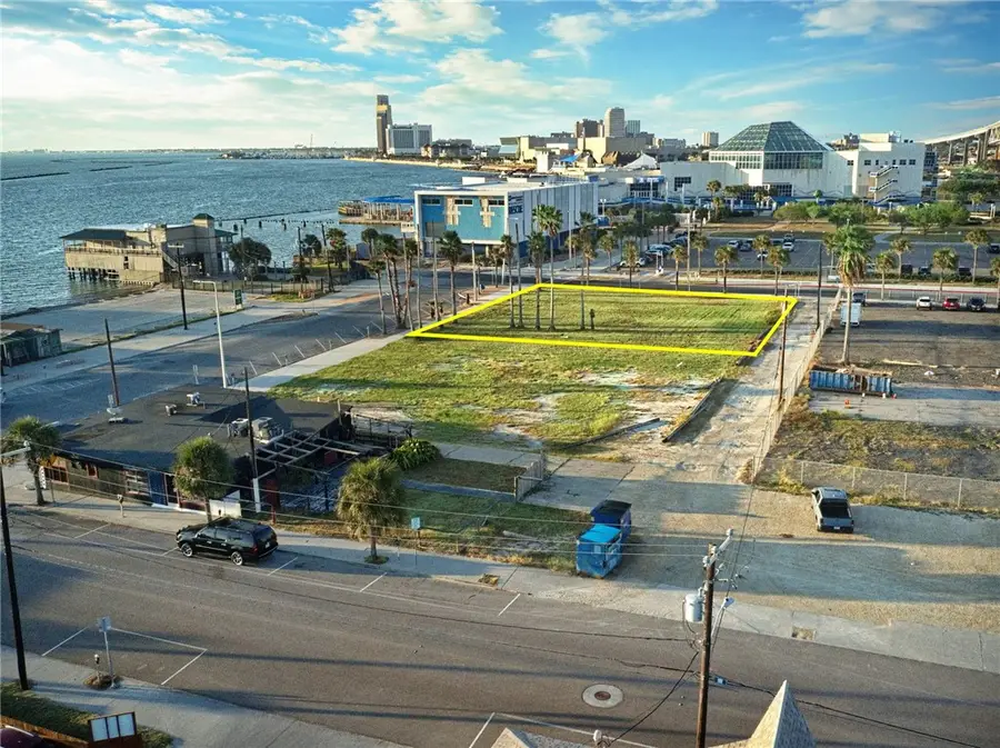 2801 N Shoreline Boulevard, Corpus Christi, TX 78402 - #2