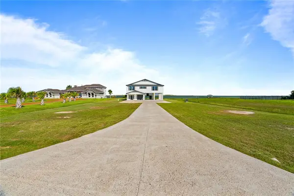 135 Sunrise Drive, Rockport, TX 78382