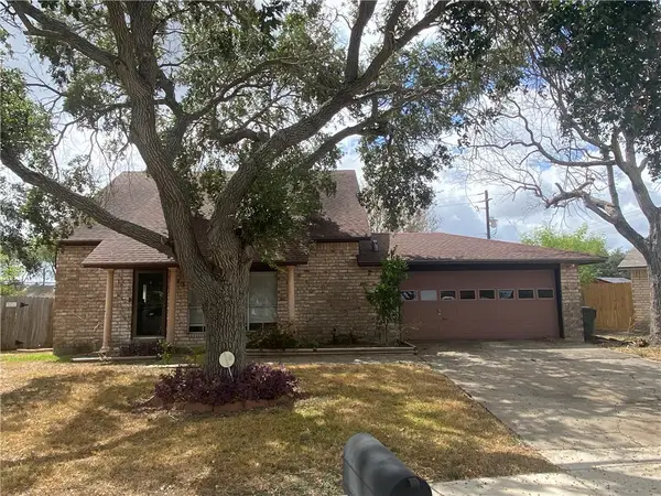 5813 Crest Circle, Corpus Christi, TX 78415