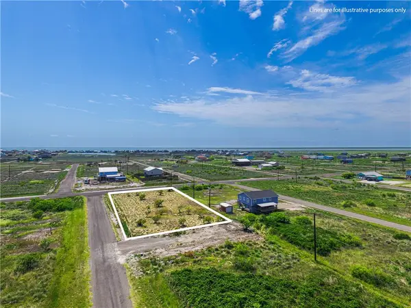 138-141 W Glen Oak, Rockport, TX 78382
