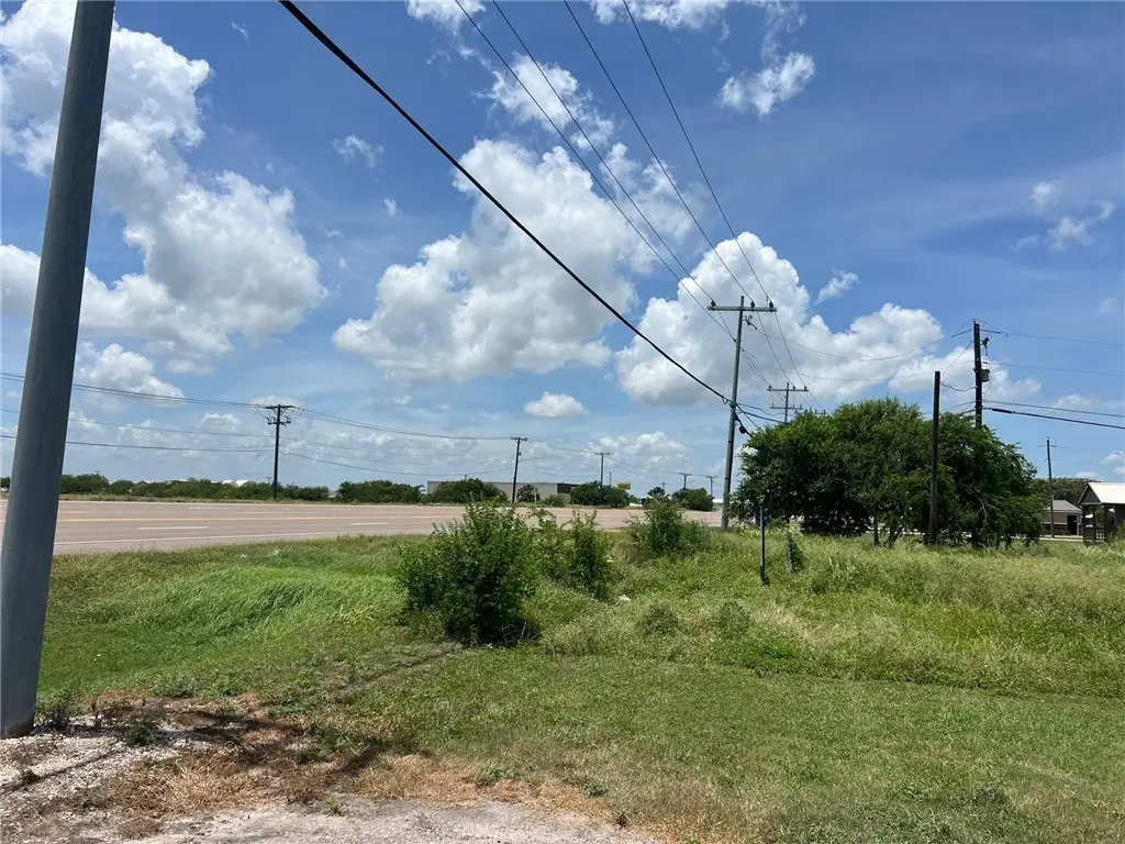 15926 Northwest Boulevard, Robstown, TX 78380 - #1