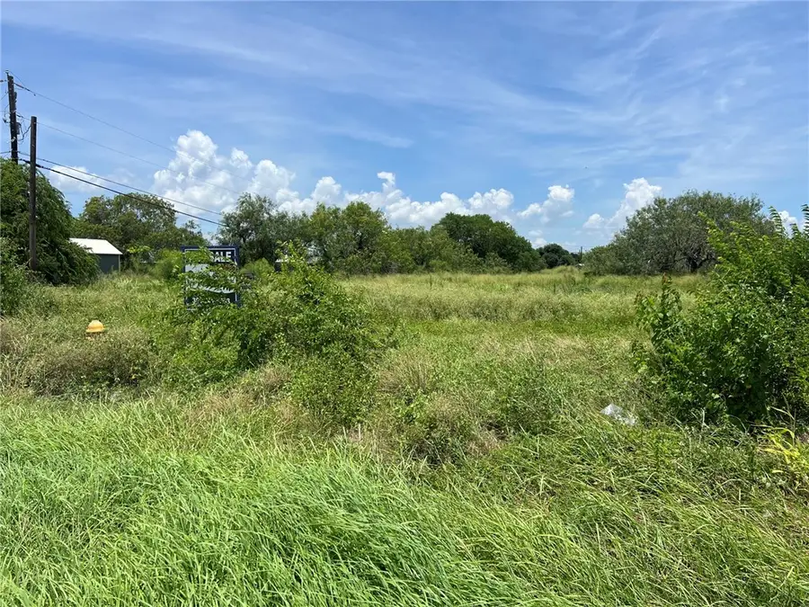 15926 Northwest Boulevard, Robstown, TX 78380 - #3