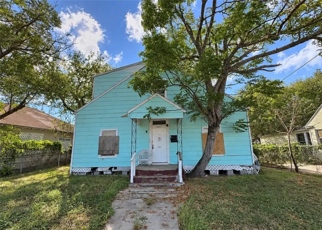 1011 S Alameda Street, Corpus Christi, TX 78404 - #1