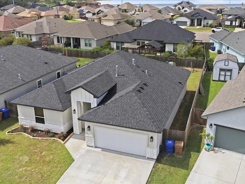 2113 Meandering Oaks Drive, Corpus Christi, TX 78418 - #2