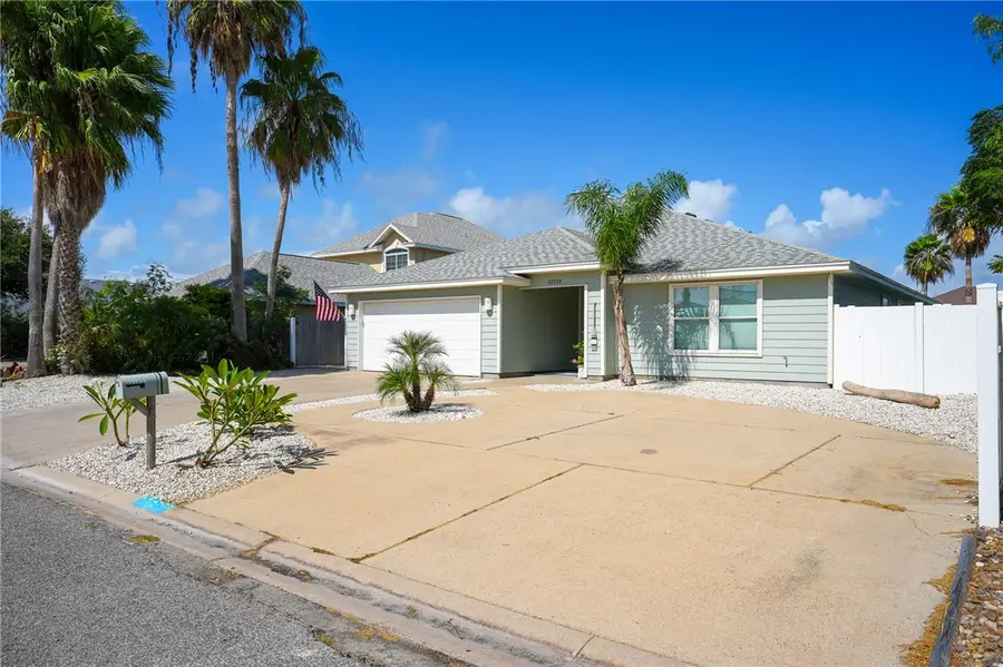 13730 Eaglesnest Bay Drive, Corpus Christi, TX 78418 - #2