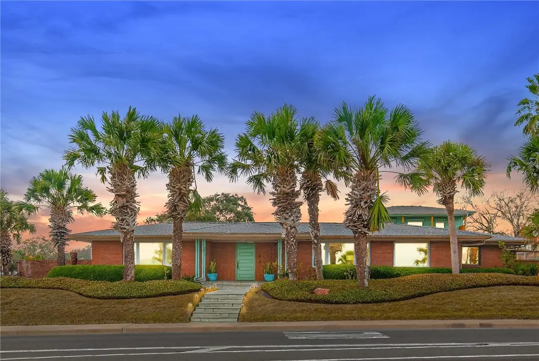 2011 Ocean Drive, Corpus Christi, TX 78404 - #1