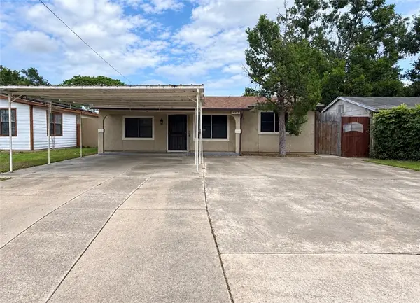 912 N Almond Street, Alice, TX 78332