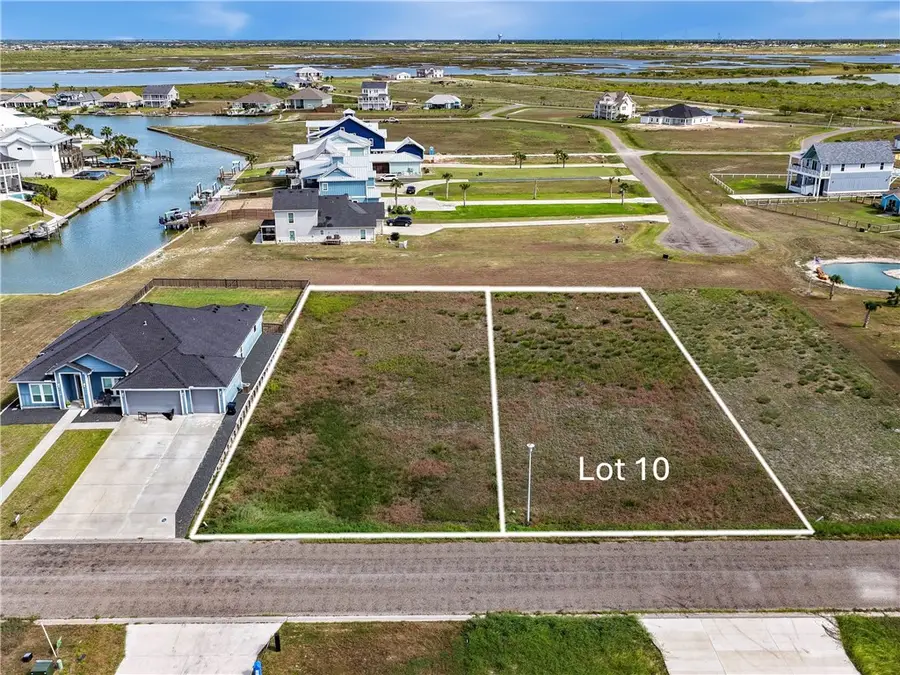 9 Westpointe Drive, Rockport, TX 78382 - #2