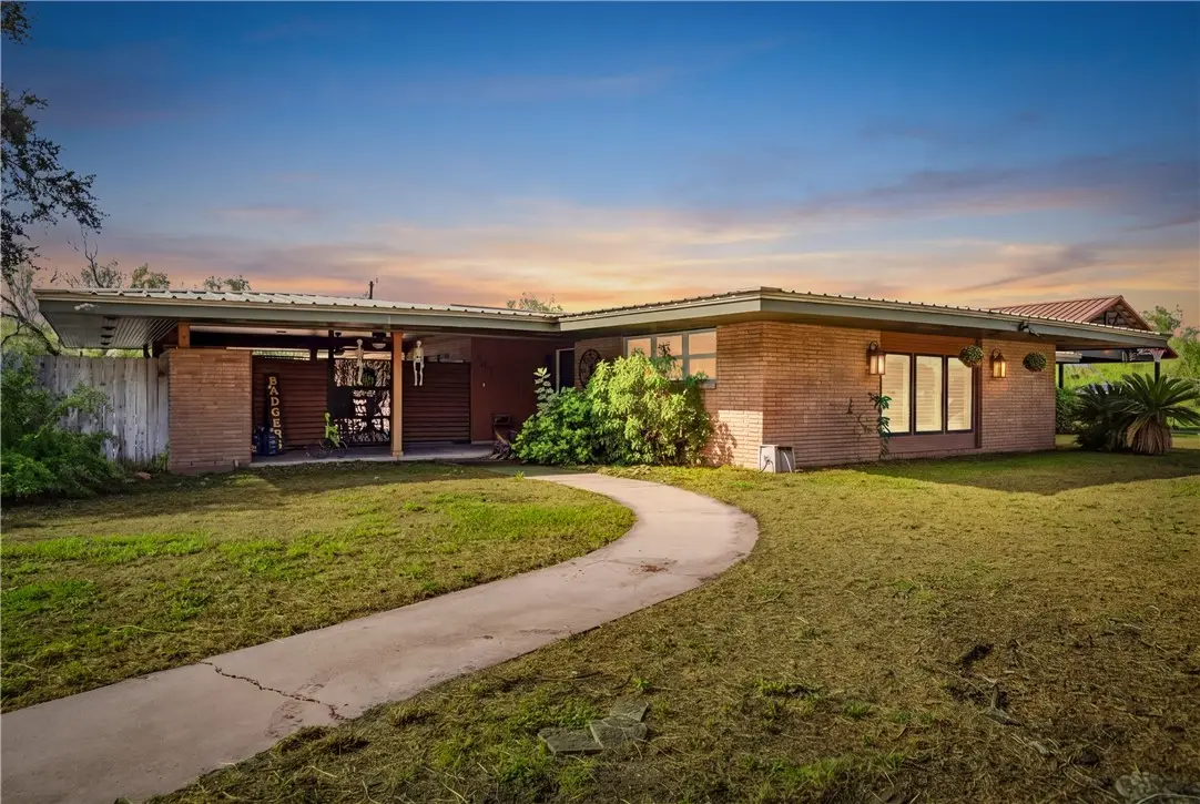 703 Elizabeth Avenue, Kingsville, TX 78363 - #1