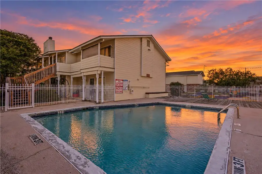 1011 Ennis Joslin #124, Corpus Christi, TX 78412 - #2