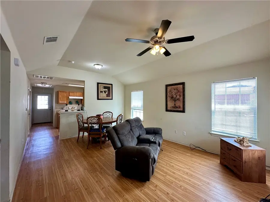 1812 Hill Street, Three Rivers, TX 78071 - #2