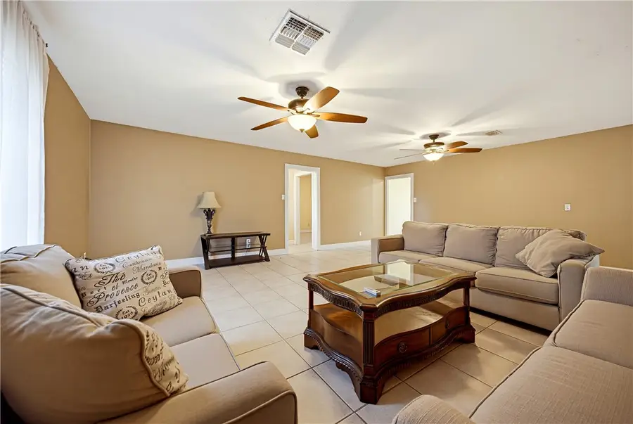 2122 Sentinel Drive, Corpus Christi, TX 78418 - #3