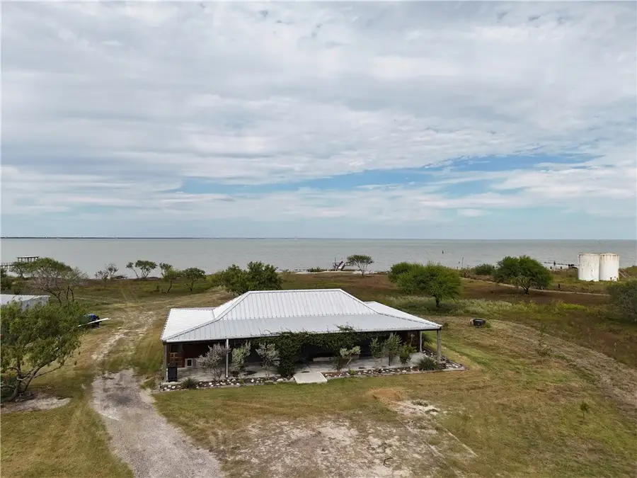 746 Egery Island Rd, Taft, TX 78390 - #2
