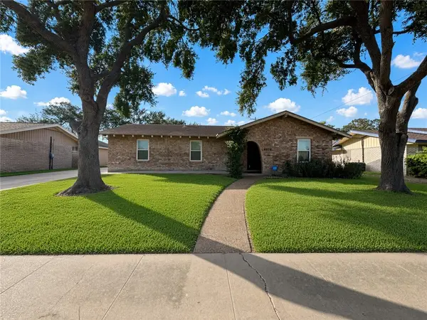 4925 Trinity Drive, Corpus Christi, TX 78411