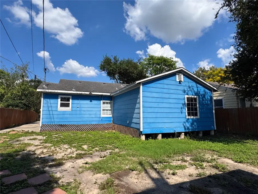 1236 Catherine Drive, Alice, TX 78332 - #3