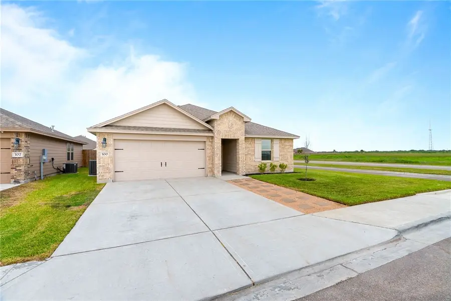 100 Silas Street, Sinton, TX 78387 - #2