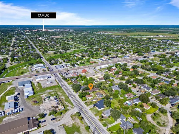 1114 E Santa Gertrudis Street, Kingsville, TX 78363