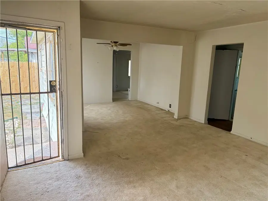 760 Mohawk Street, Corpus Christi, TX 78405 - #2