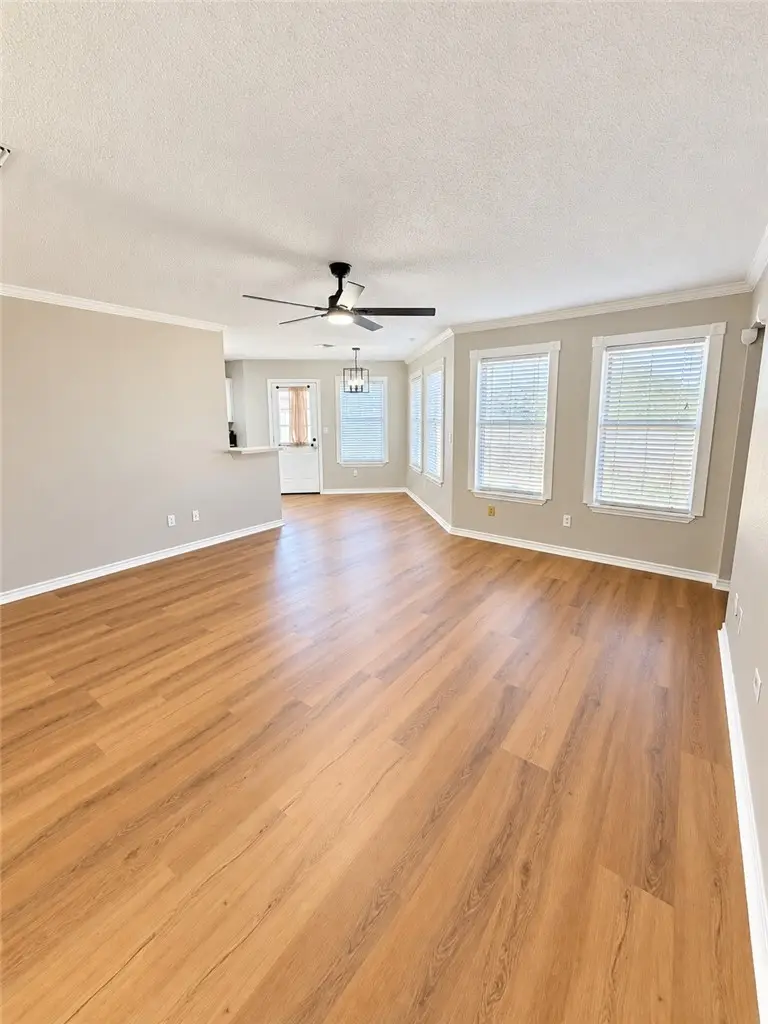 7829 Fox Dr, Corpus Christi, TX 78414 - #3