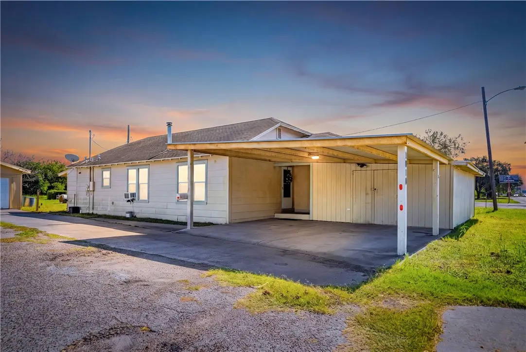 1010 Voss Avenue, Odem, TX 78370 - #1